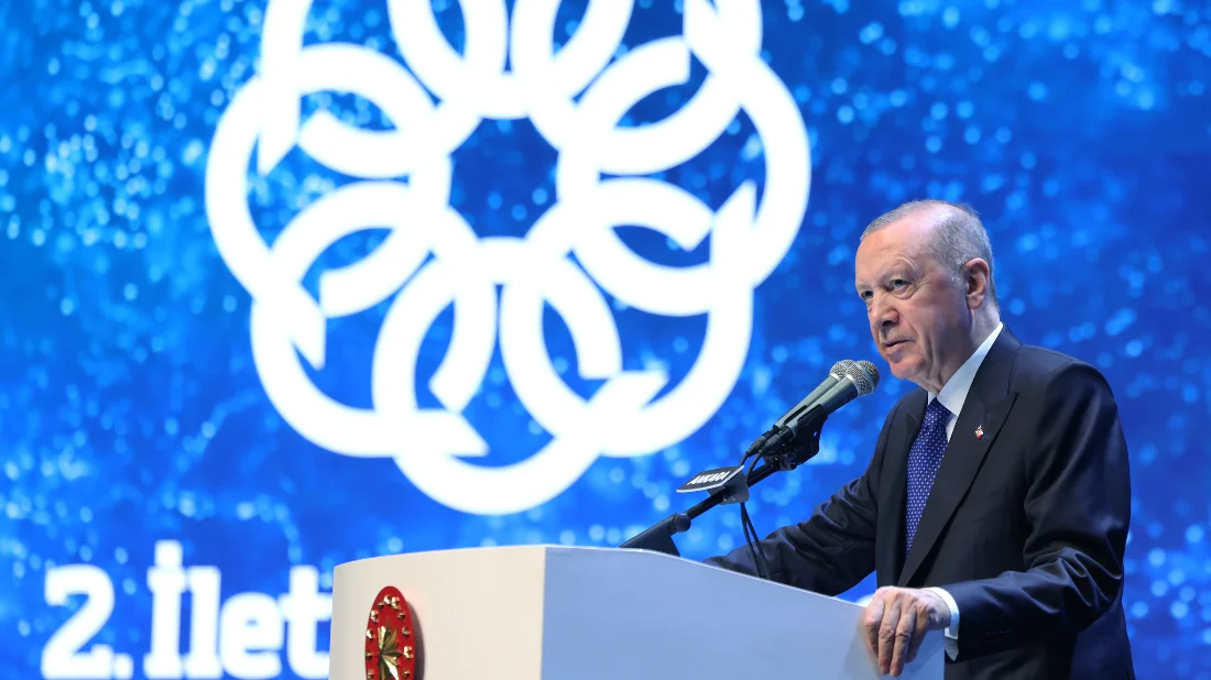 Erdoğan’dan Dijital Çağ Uyarısı: “Sosyal Medya Artık Tepkilerimizi Belirliyor”