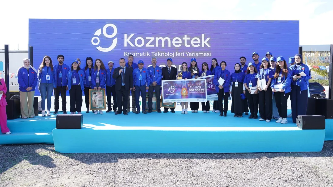 Kozmetek 2025 Finalleri Ankara’da Nefes Kesti: Genç Beyinler Bilimle Geleceği Şekillendirdi!
