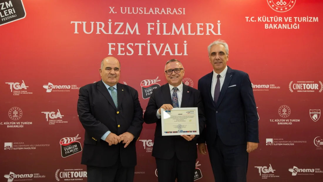 Prof. Dr. Mehmet Sezai Türk’e UNESCO’dan ödül