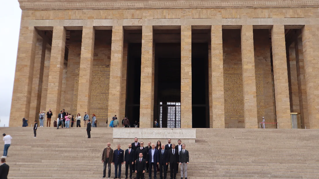 SAYLOD heyetinden Anıtkabir’de Sağlıklı ve Güçlü Nesiller Mesajı