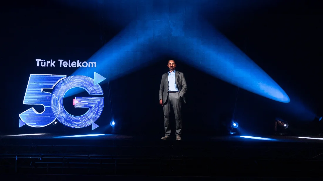 Türk Telekom bir ilke imza attı: 5G hologram ile canlı basın toplantısı