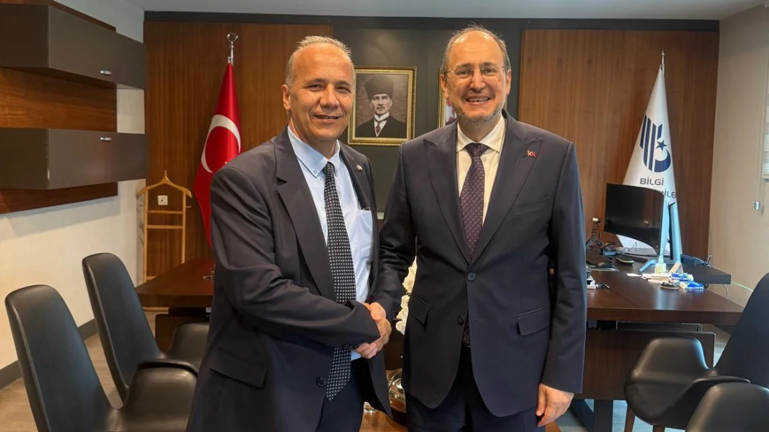 Türkiye-KKTC Hattında  Dijital İş Birliği  Mesajı