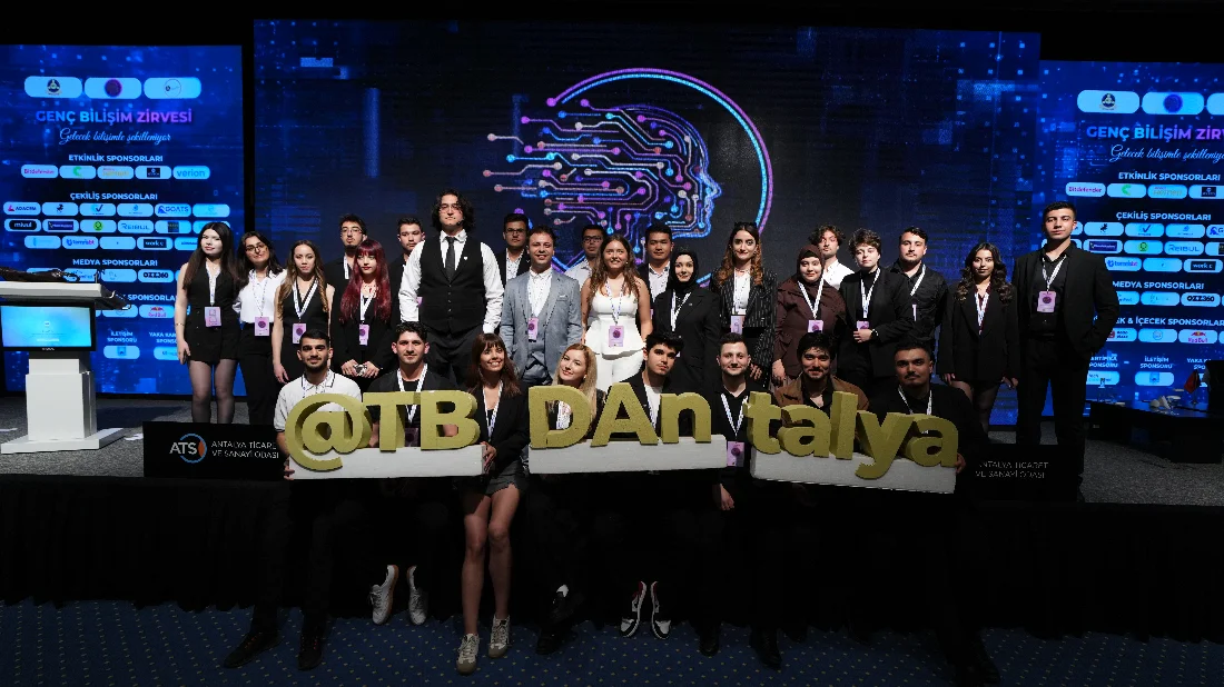 Türkiye’de Bir İlk: Genç Bilişim Zirvesi Antalya’da Geleceğin Kodlarını Yazdı