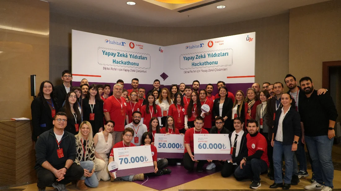 Vodafone Vakfı’nın Hackathon’unda gençler dijital refah için fikir üretti 