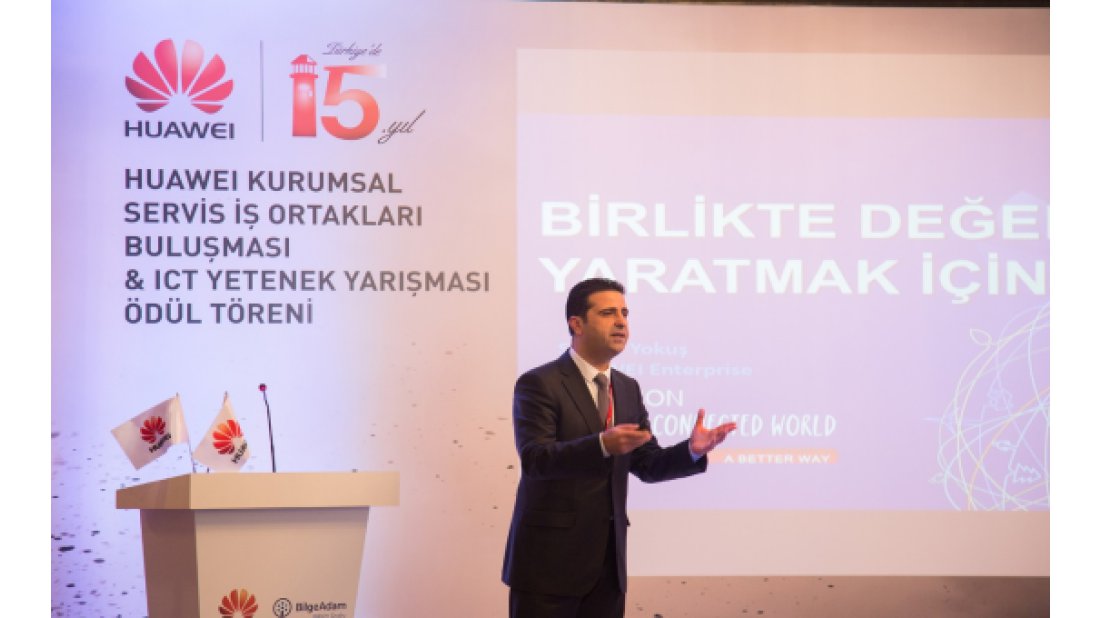 Huawei'nin ICT Yetenek Yarışması’nda dereceye girenlere ödülleri verildi