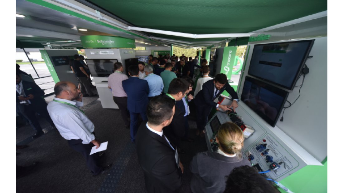 Schneider Electric, İnovasyon Tır'ı ile Ankara'daydı